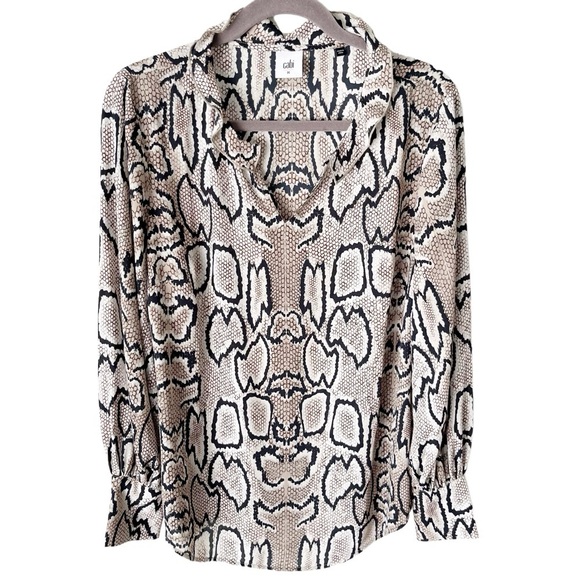 CAbi Top Women's Medium Serpentine Blouse Semi-Sheer Snakeskin Baddie Career - Picture 1 of 7